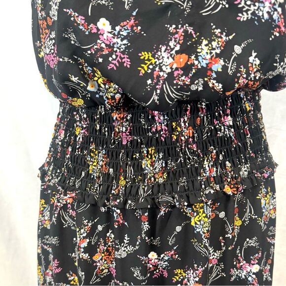 Express high mock neck smocked black ditsy floral midi dress size medium - Picture 6 of 9